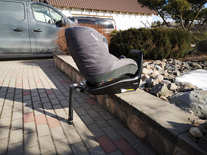 Maxi - Cosi 2wayFix + Maxi - Cosi Pearl (4 foto / 4)