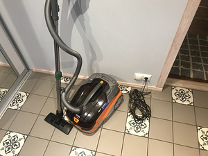Müüa tolmuimeja Thomas oranž/hall (1 foto / 3)