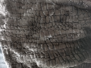 Väga ilus kunstkarusnahast mantel UNREALFUR s. S (4 foto / 4)