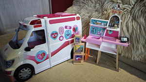Barbie kiirabiauto ja lemmikloomapod (1 foto / 10)