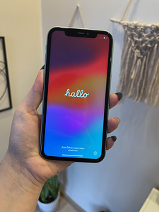 iPhone 11 uue ekraaniga (6 foto / 6)