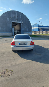 Volvo s80 2.4d (9 foto / 10)