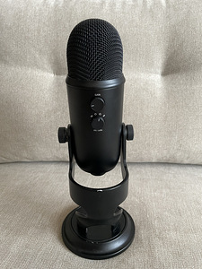 Микрофон Blue Yeti (3 фото из 5)