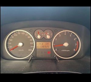 Hyundai coupe 2.0 105kw (5 foto / 5)