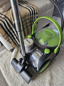Tolmuimeja / vacuum cleaner / tolmuimeja