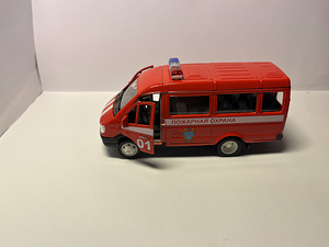 1/43 (2 foto / 4)