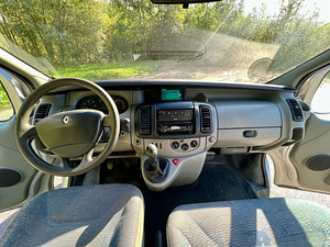 Renault Trafic 1.9 74kW 9 kohta (2 foto / 13)