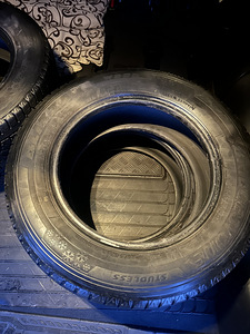 Шины Bridgestone Blizzak 215/65/R16C (2 фото из 3)