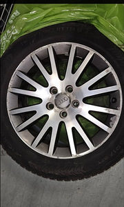 Audi R17 veljed (1 foto / 3)