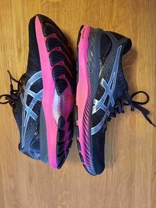 Asics spordijalatsid (2 foto / 5)