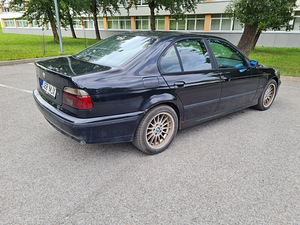 БМВ 530 (6 фото из 8)