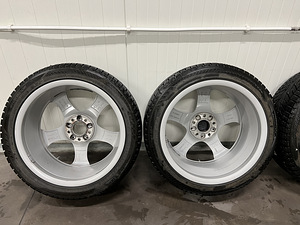 Mercedes-Benz 18'' veljed talverehvidega (5 foto / 10)