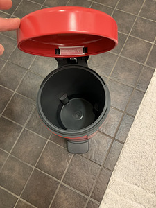 Stiilne Brabantia prügikast (2 foto / 2)