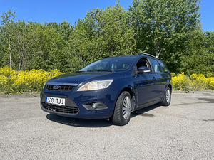 Ford Focus 1.6 80kw tdi. Manual. (9 foto / 9)