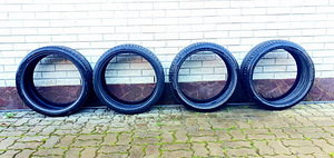 245/35 R21 Pirelli Hankook (1 foto / 4)