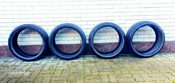 245/35 R21 Pirelli Hankook