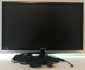 Samsung SyncMaster S24A300BL LCD LED 24" Monitor (1 foto / 3)