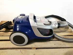 Пылесос Electrolux ErgoEasy Cyclonic без пылесборника (3 фото из 4)