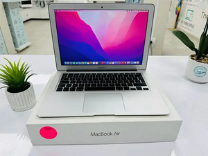 MacBook Air 2017, 128 GB, 13'' (1 foto / 3)