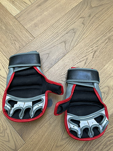 VENUM MMA kindad (3 foto / 3)
