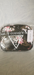 Новая сумочка Guess (3 фото из 6)