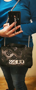 Mahukas Guess kott monogram, heas seisukorras (4 foto / 7)
