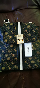 Новый Рюкзак Guess (6 фото из 8)