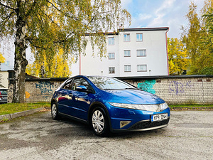 Honda Civic 5D 2007 (1 foto / 13)