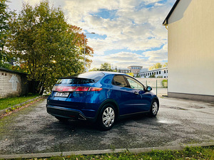 Honda Civic 5D 2007 (6 foto / 13)