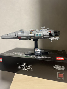 Lego Star Wars Home One Starcruiser 75405 (1 foto / 3)