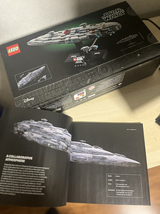 Lego Star Wars Home One Starcruiser 75405 (3 foto / 3)