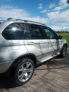 BMW x5 (11 фото из 12)
