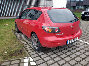 Mazda 3 2006, второй владелец (6 фото из 9)