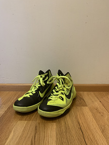 Kasutatud Nike hyperdunk 2014 Korvpallitossud (1 foto / 2)