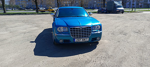 Chrysler 300C (4 foto / 7)
