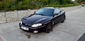 Hyundai Coupe (2 foto / 9)