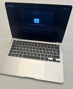 Apple MacBook Pro 13" M1 2020 256GB (1 foto / 4)