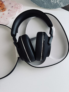 Bowers & Wilkins px7 s2e kõrvaklapid (4 foto / 5)