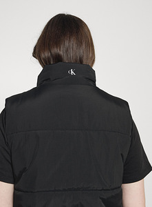 Naiste vest CK s.48/50 (3 foto / 4)