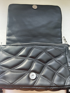 Karl Lagerfeld kott ( kasutatud) (4 foto / 7)