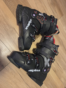 Müüa mäesuusasaapad Alpina XR nr 44 (1 foto / 7)