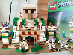 Lego Minecraft 21250 Raudgolemi kindlus (1 foto / 5)