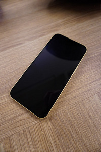 iPhone 14 256gb 84% (2 foto / 3)