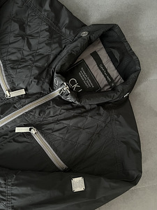 Calvin Klein (3 фото из 4)