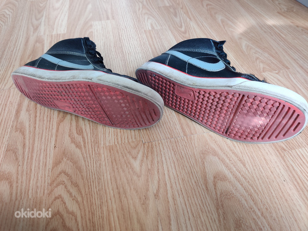 Кроссовки Nike 38 (фото #3)