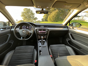 Volkswagen Passat 1.8 132kW (12 foto / 12)