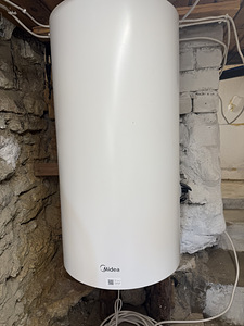 Бойлер Midea Lume EWH 100L WiFi, 1,5KW (1 фото из 2)
