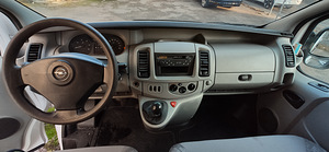 Opel Vivaro 2003 a. 1.9 74kW (5 foto / 8)
