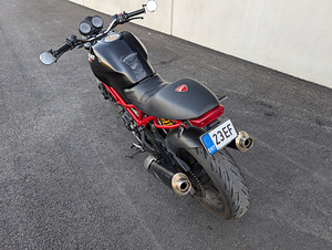 Ducati Monster 2007a. (3 foto / 10)