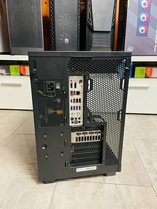 Mänguriarvuti Ryzen 7800X3D, 32GB,1TB SSD,Wifi,RTX 5070 12GB (3 foto / 3)